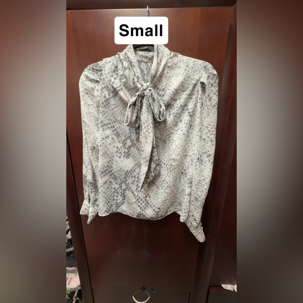 Snake Print Women's Top - Gray